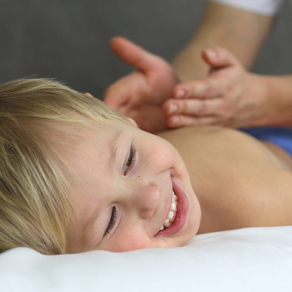 Christel Giren Massages Thérapeutiques, massage junior